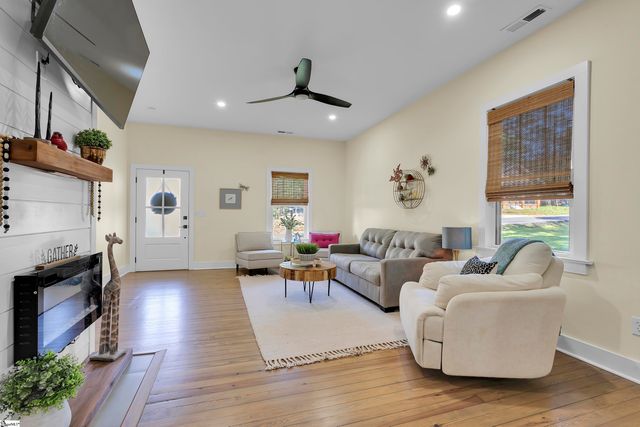 281 Moore Street, Greenville, SC 29605