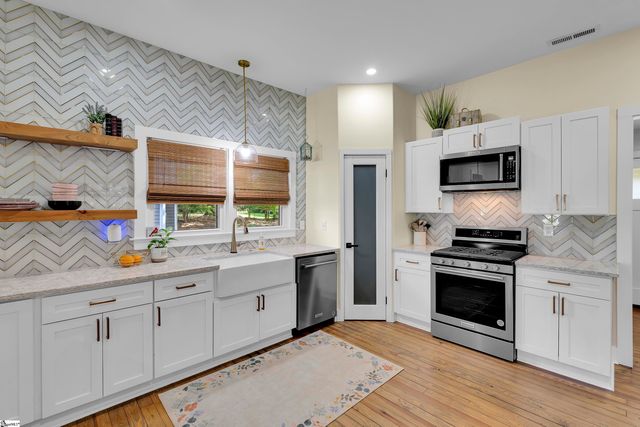 281 Moore Street, Greenville, SC 29605