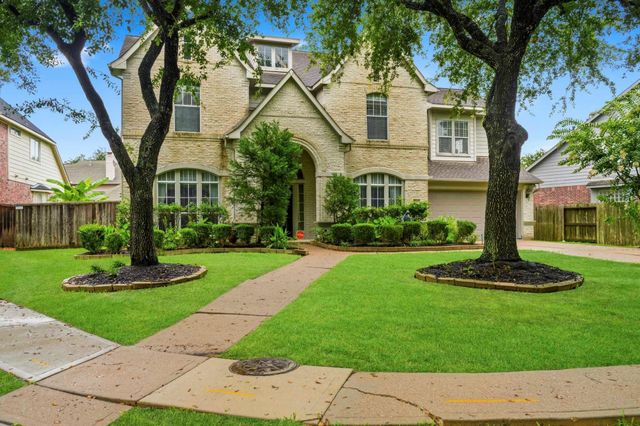 5315 April Run Court, Sugar Land, TX 77479