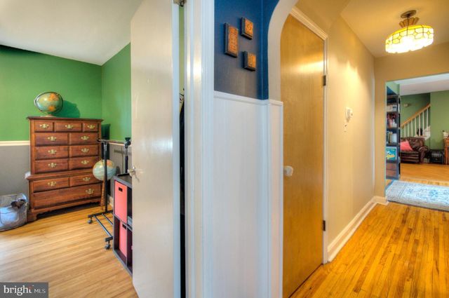 10 LINDEN RD, Bordentown, NJ 08505