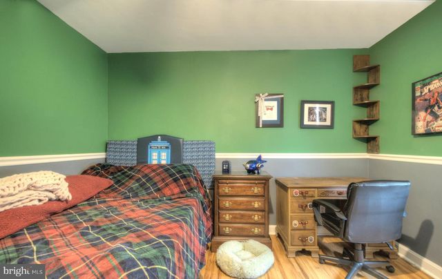 10 LINDEN RD, Bordentown, NJ 08505