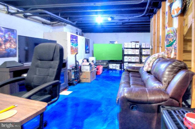 10 LINDEN RD, Bordentown, NJ 08505