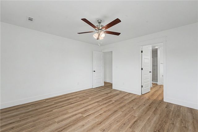 1090 Garrett Lane, Centerton, AR 72719