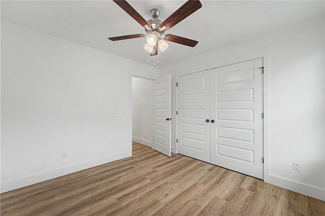 1090 Garrett Lane, Centerton, AR 72719