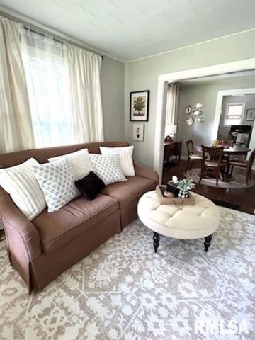 2571 S ILLINOIS Avenue, Carbondale, IL 62901