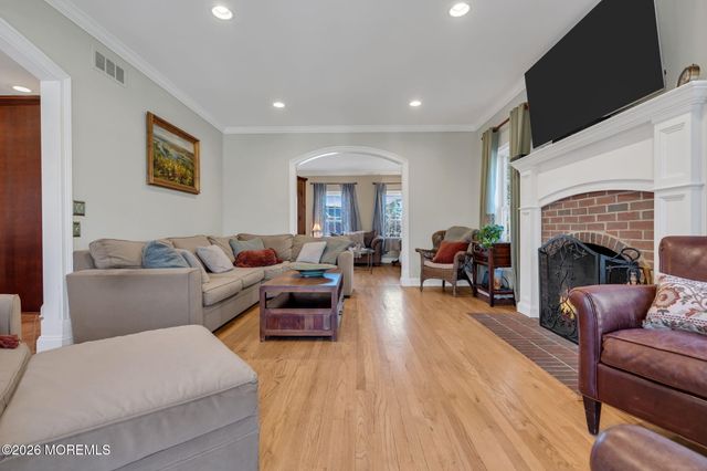 37 Olivia Way, Jackson, NJ 08527