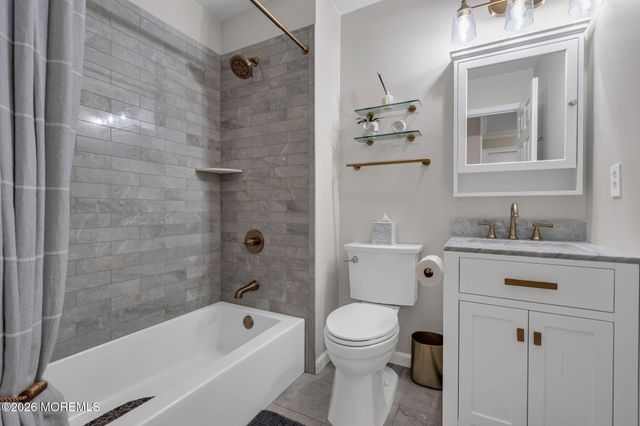 37 Olivia Way, Jackson, NJ 08527