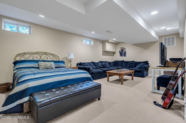 37 Olivia Way, Jackson, NJ 08527