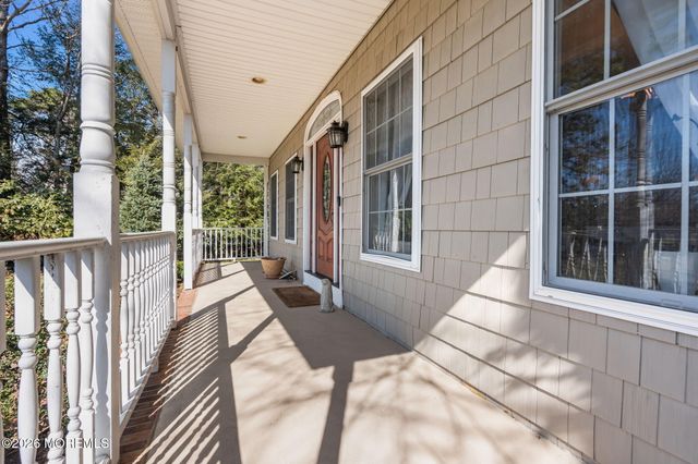 37 Olivia Way, Jackson, NJ 08527