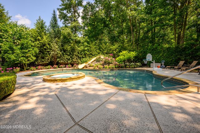 37 Olivia Way, Jackson, NJ 08527