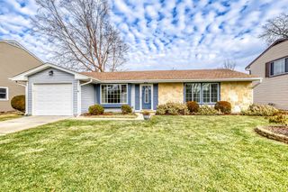 1154 Pegwood Drive, Elgin, IL 60120