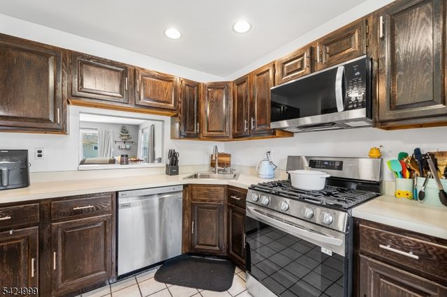 268 Gettysburg Way, Lincoln Park Boro, NJ 07035