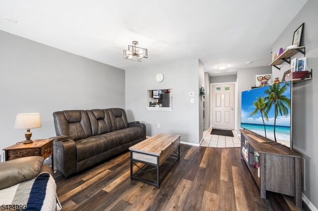 268 Gettysburg Way, Lincoln Park Boro, NJ 07035