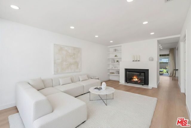 17 Mount Vernon, Irvine, CA 92620
