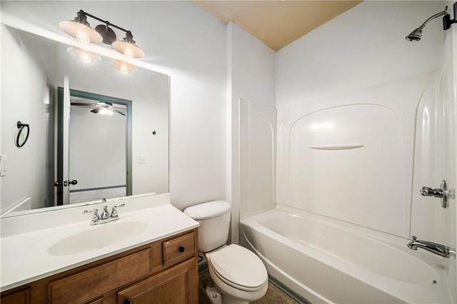 1766 Oakbrook Lane NW 9, Kennesaw, GA 30152