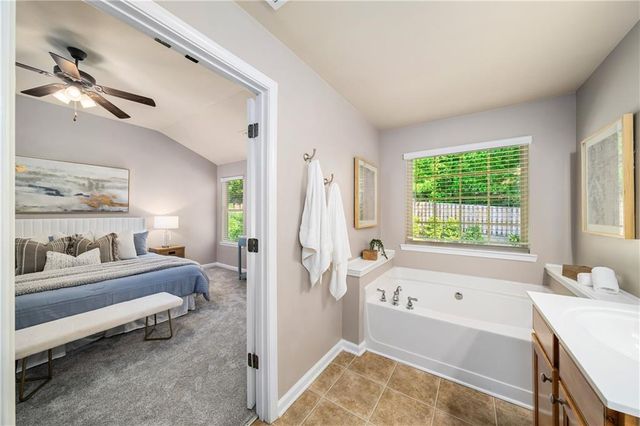 1766 Oakbrook Lane NW 9, Kennesaw, GA 30152