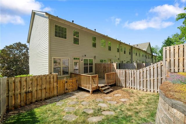 1766 Oakbrook Lane NW 9, Kennesaw, GA 30152