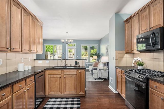 1766 Oakbrook Lane NW 9, Kennesaw, GA 30152