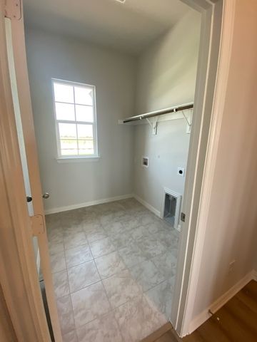 78 Aurora Avenue, Valley View, TX 76272