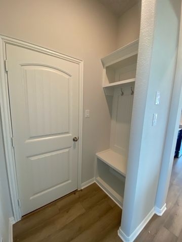 78 Aurora Avenue, Valley View, TX 76272