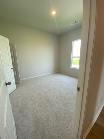 78 Aurora Avenue, Valley View, TX 76272