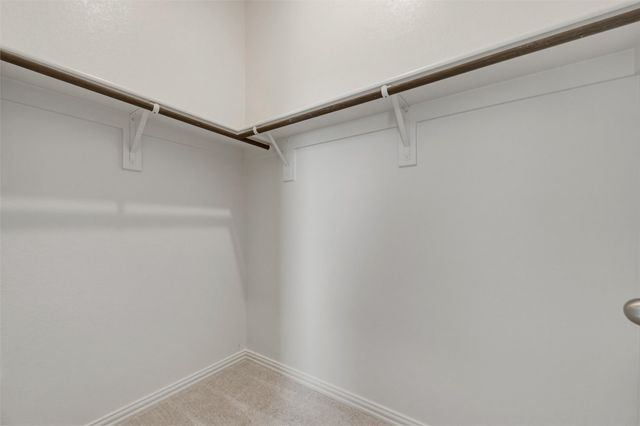 78 Aurora Avenue, Valley View, TX 76272