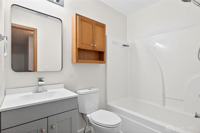 2374 W Patterson Lane, Troy, OH 45373