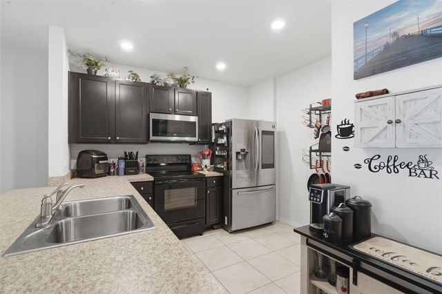 9017 ALBA LANE, Kissimmee, FL 34747