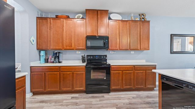 9458 Copperway, Converse, TX 78109