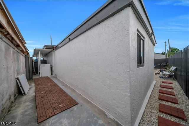 7929 NW 36 CT, Miami, FL 33147