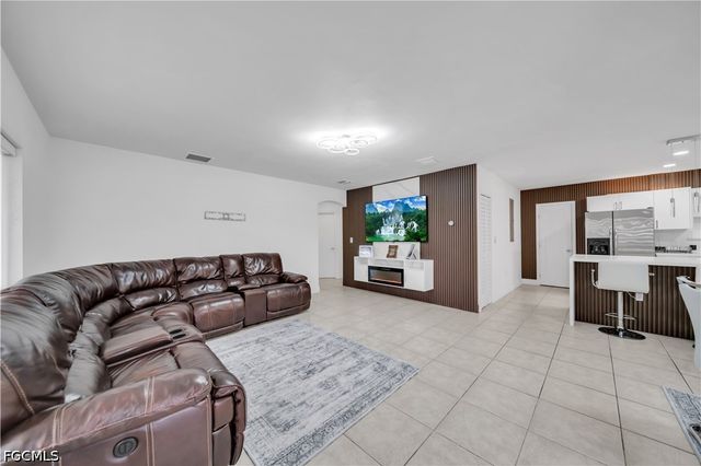 7929 NW 36 CT, Miami, FL 33147