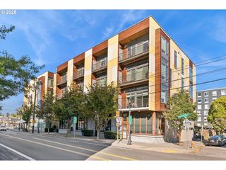1455 N KILLINGSWORTH St 316, Portland, OR 97217