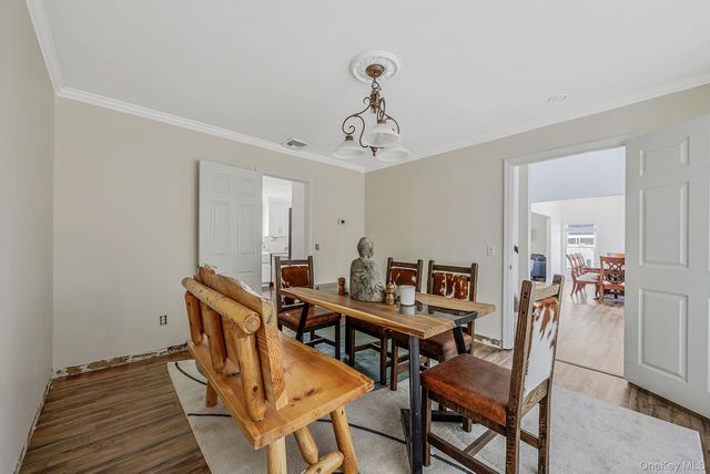 810 Anthony Drive, Lindenhurst, NY 11757
