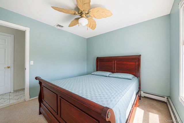 810 Anthony Drive, Lindenhurst, NY 11757