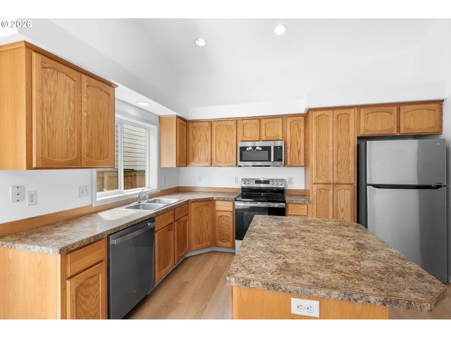 16524 Ne 42ND St, Vancouver, WA 98682