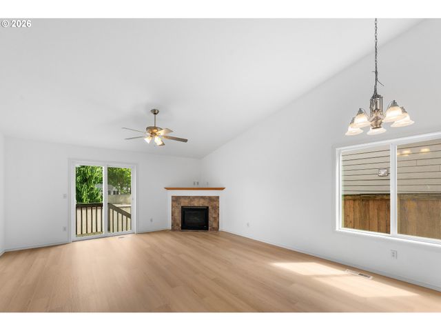 16524 Ne 42ND St, Vancouver, WA 98682