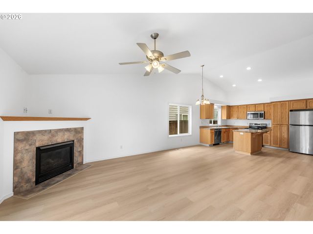 16524 Ne 42ND St, Vancouver, WA 98682