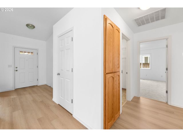 16524 Ne 42ND St, Vancouver, WA 98682