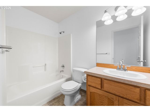 16524 Ne 42ND St, Vancouver, WA 98682