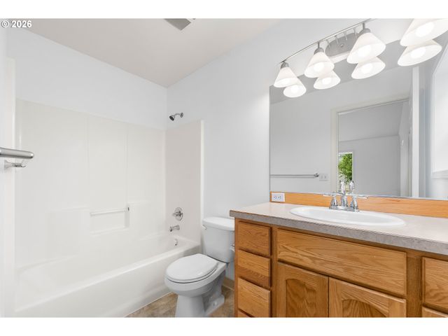 16524 Ne 42ND St, Vancouver, WA 98682