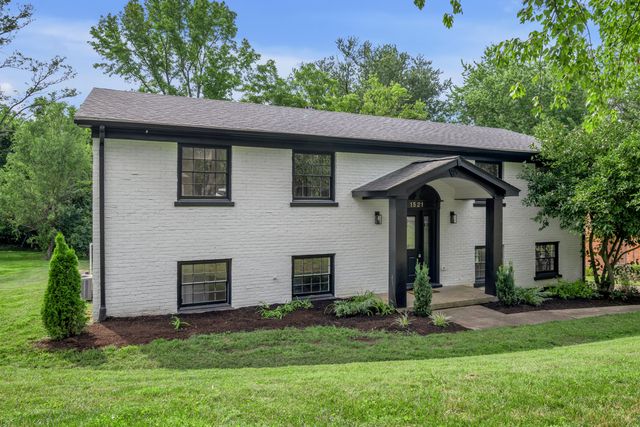1521 Pine Meadow Road, Lexington, KY 40504