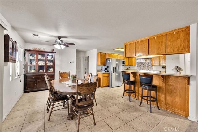 8514 Barberry Avenue, Yucca Valley, CA 92284