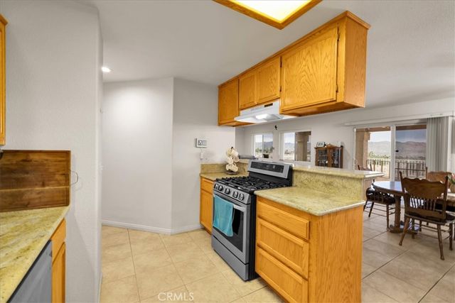 8514 Barberry Avenue, Yucca Valley, CA 92284