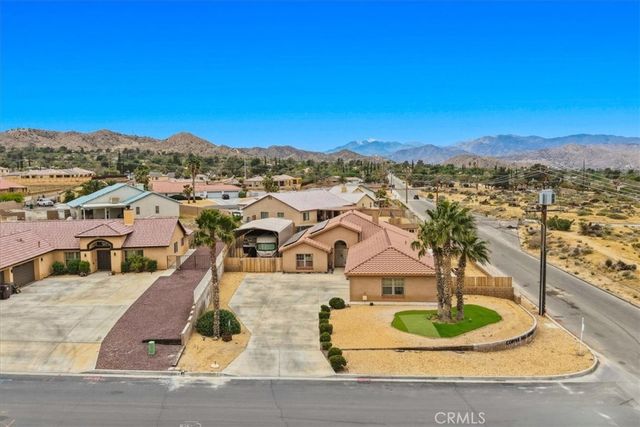 8514 Barberry Avenue, Yucca Valley, CA 92284