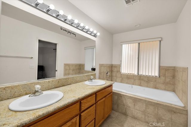 8514 Barberry Avenue, Yucca Valley, CA 92284