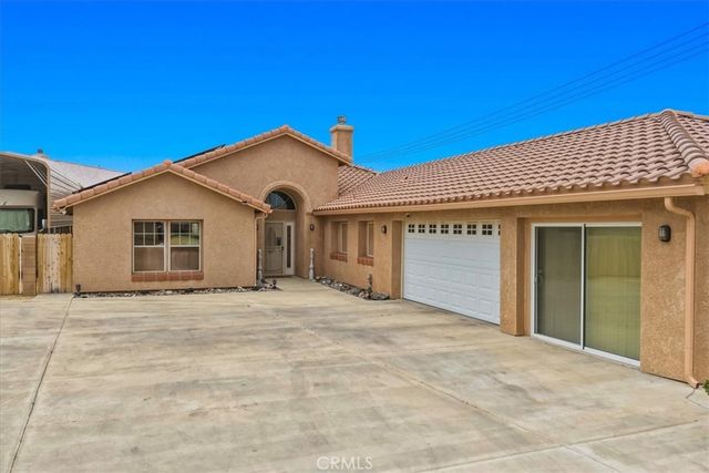 8514 Barberry Avenue, Yucca Valley, CA 92284