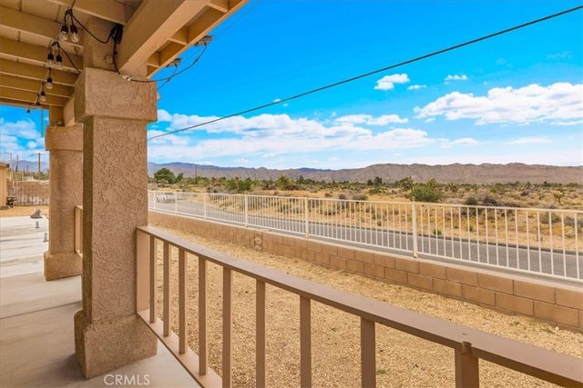 8514 Barberry Avenue, Yucca Valley, CA 92284
