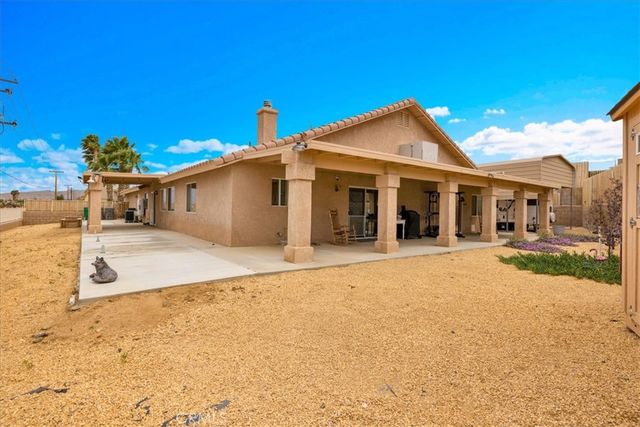 8514 Barberry Avenue, Yucca Valley, CA 92284