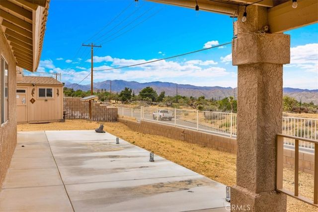 8514 Barberry Avenue, Yucca Valley, CA 92284