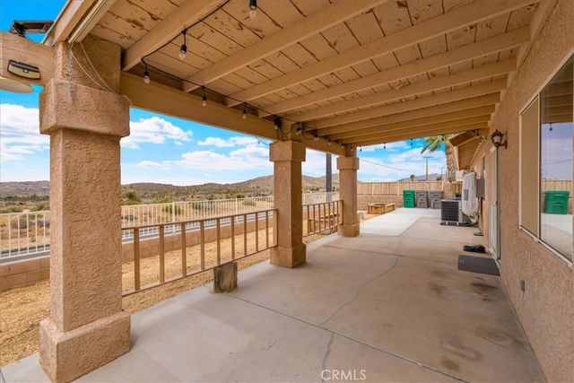 8514 Barberry Avenue, Yucca Valley, CA 92284